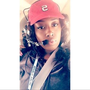 MEET Your POSHER❣️😄👋🏾✈️